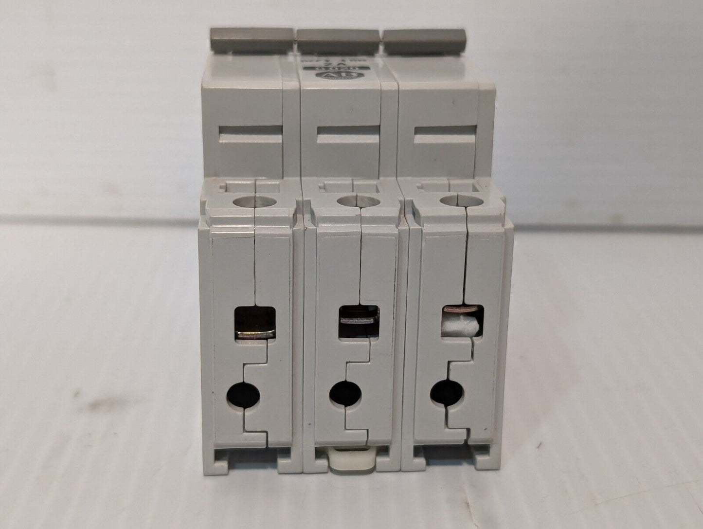 A-B Allen-Bradley 1492-CB3 G020 Ser B 3-Pole Motor Controller - Free Shipping