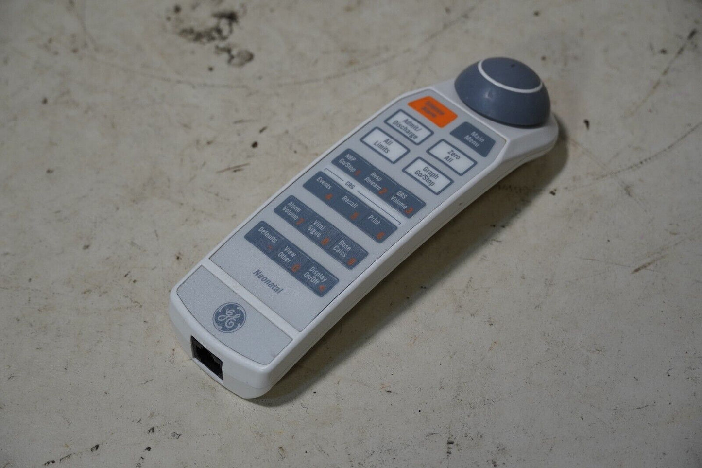 Lot of 48 GE SOLAR 8000M/8000I remote controls/keypads