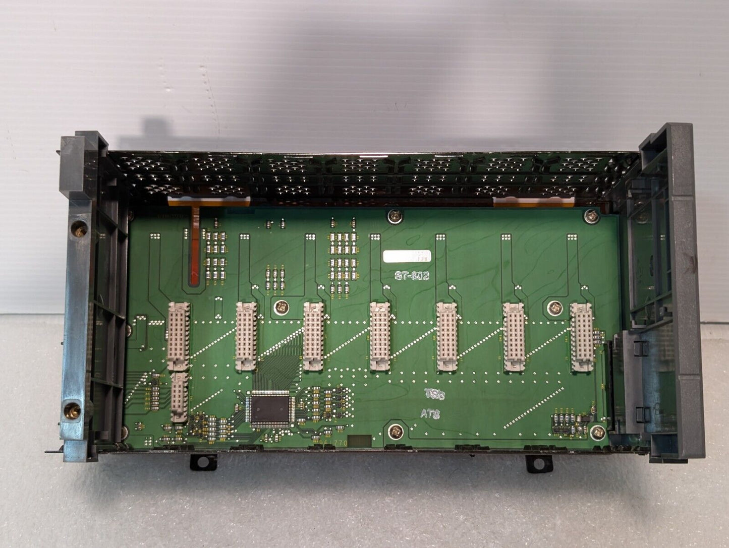 Allen Bradley 1746-A7/B - 7 Slot SLC 500 Chassis, Series B