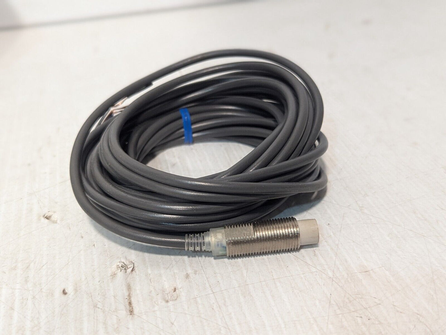 Omron E2E-X5ME1 Proximity Switch Sensor 12-24VDC - Free Shipping+Returns