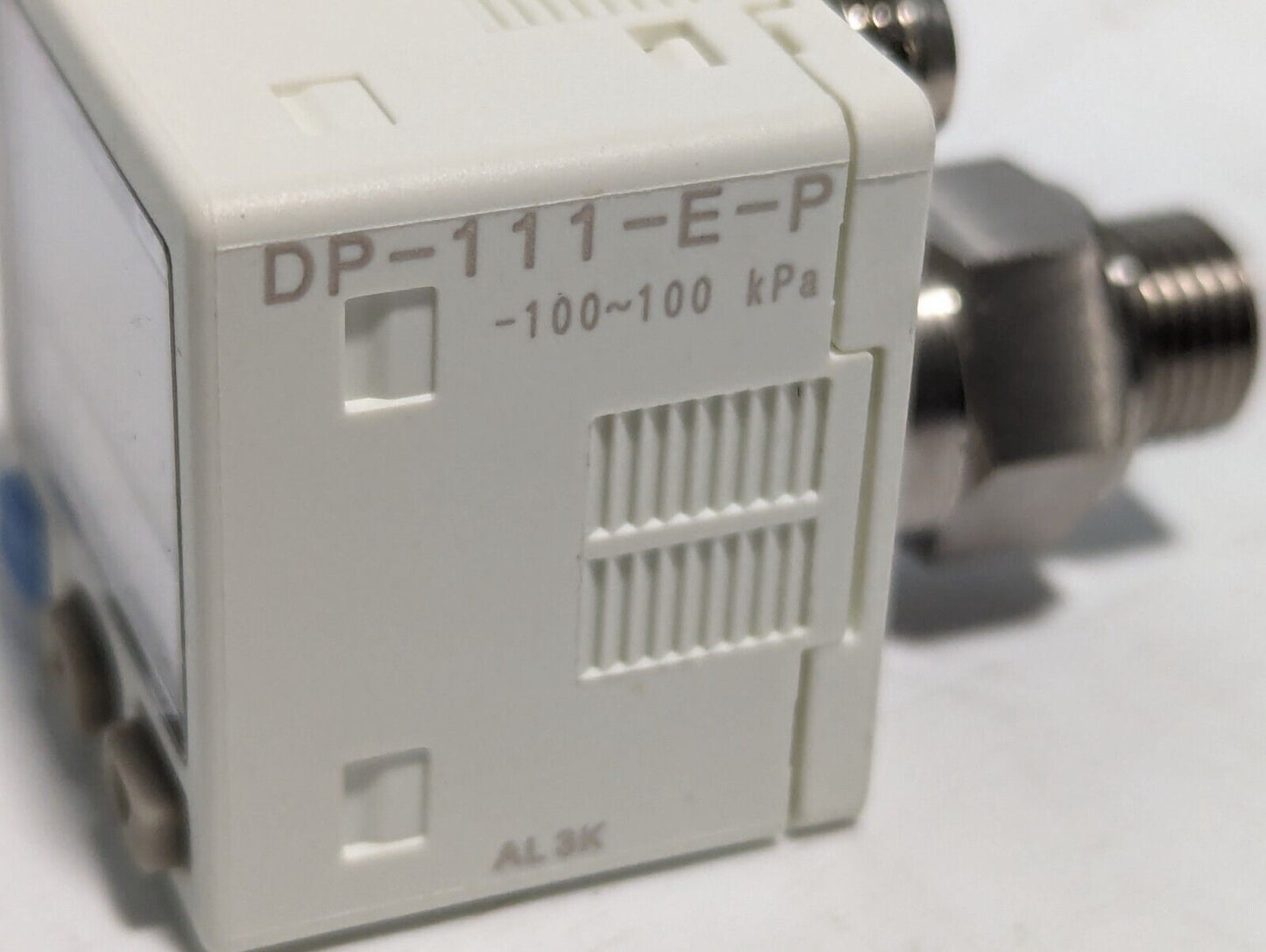 SunX DP-100 DP-111-E-P Digital Pressure Sensor, 12-24VDC, 1/8NPT - Free Shipping