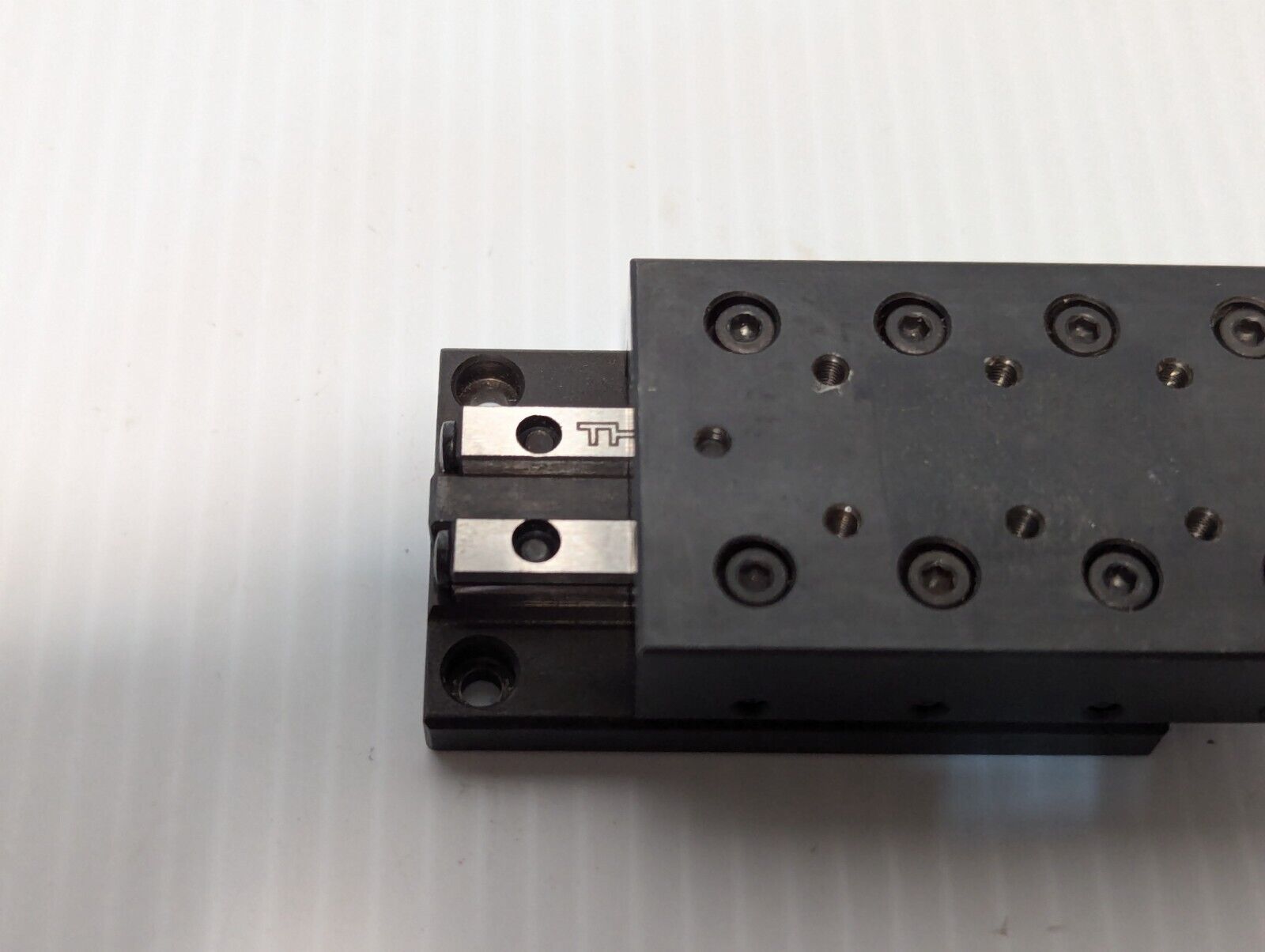 THK VRU-2065 Model Cross-Roller Table, Finite Linear Guide Unit - Free Shipping