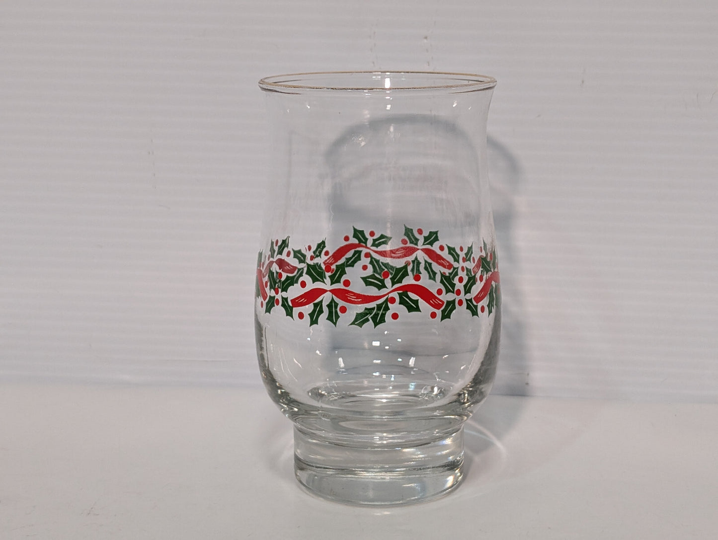 Vintage 70s Libby Holly Berry Christmas Drinking Glass Cup Gold Metallic Festive