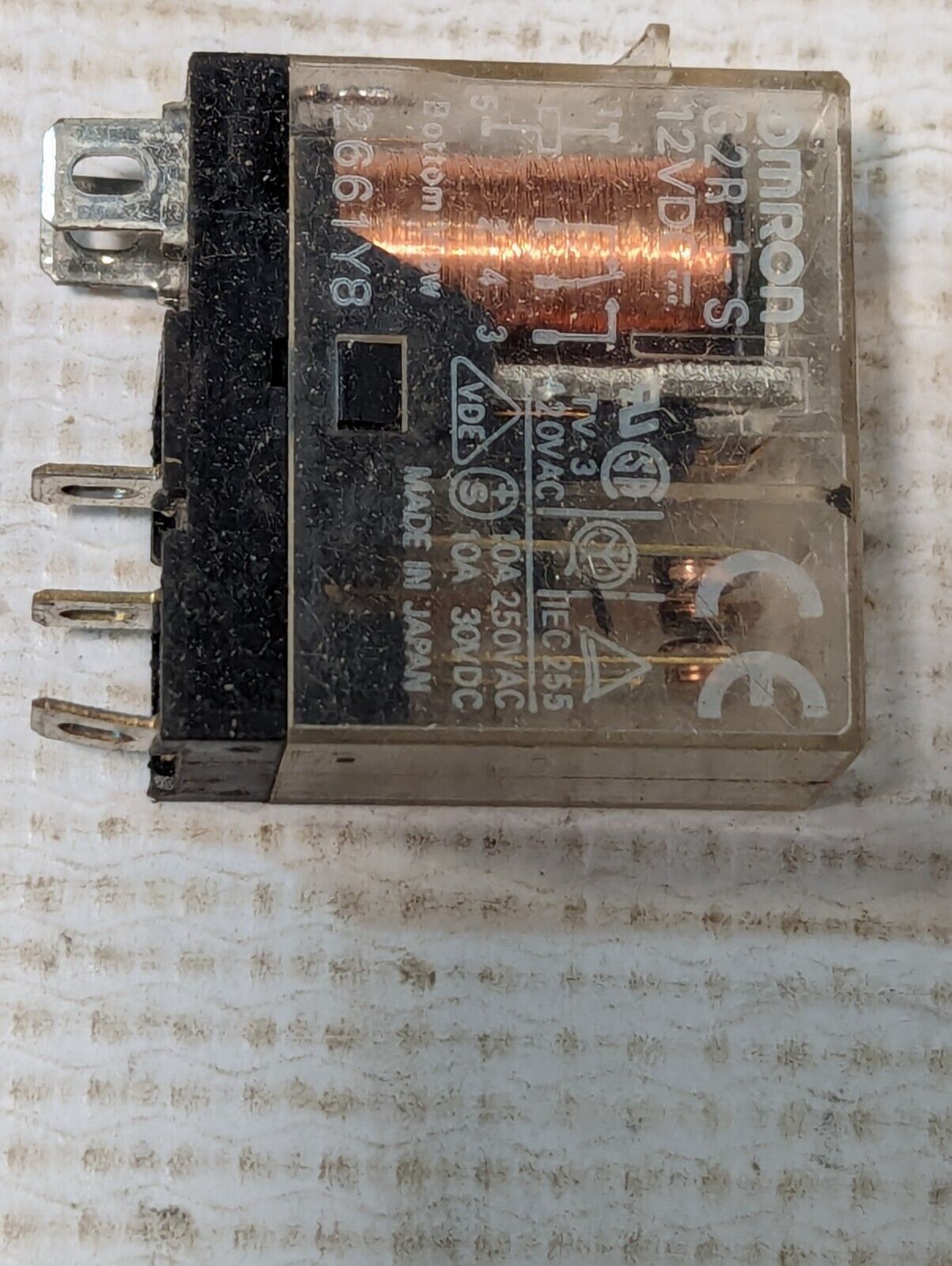 Lot of 5 Omron G2R-1-S General Purpose Relays, 12VDC - Free Shipping