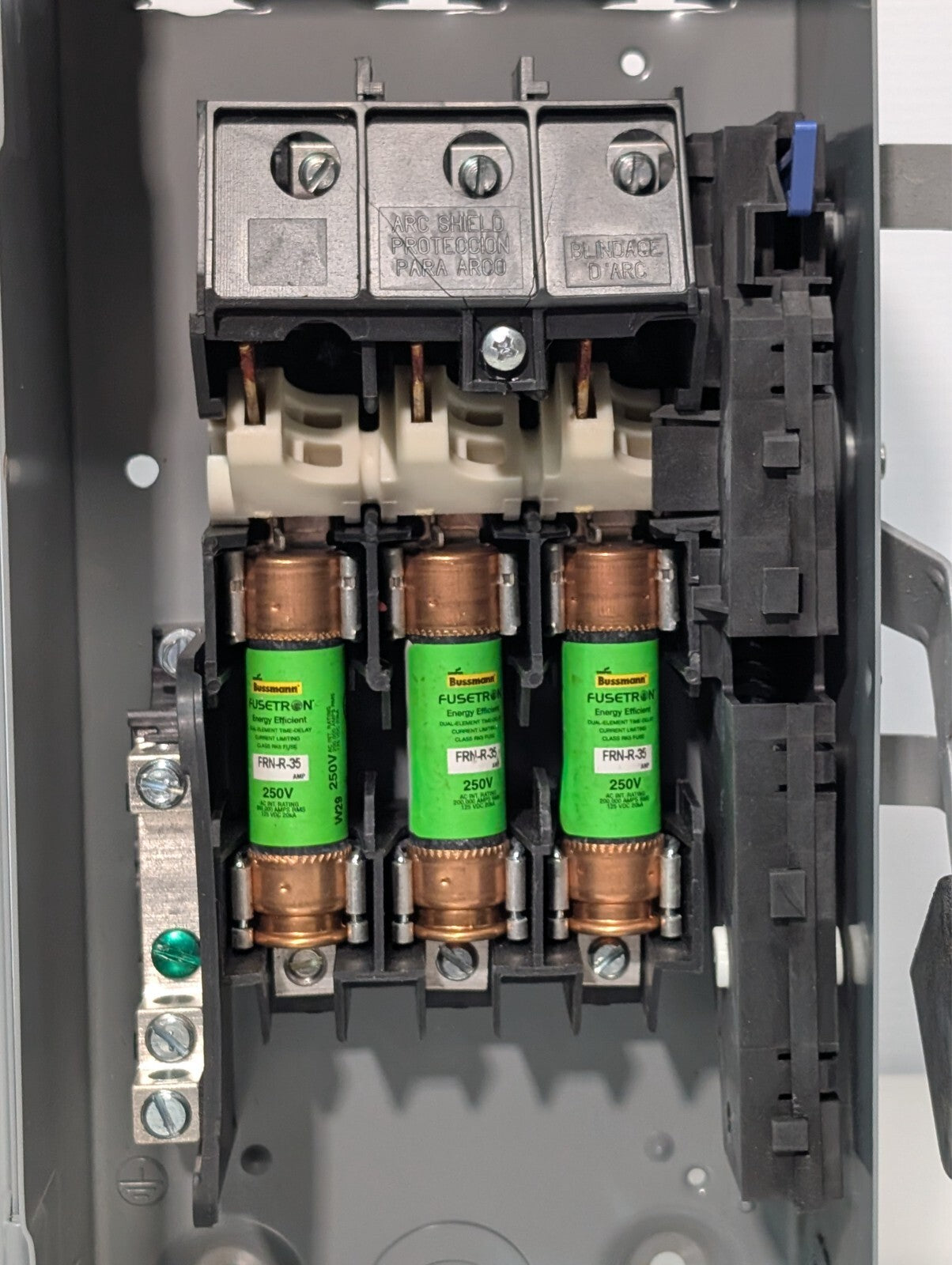 Square D D322N General Duty Safety Switch Fusible 60A 3PH 240VAC FRN-R-35 Fuses