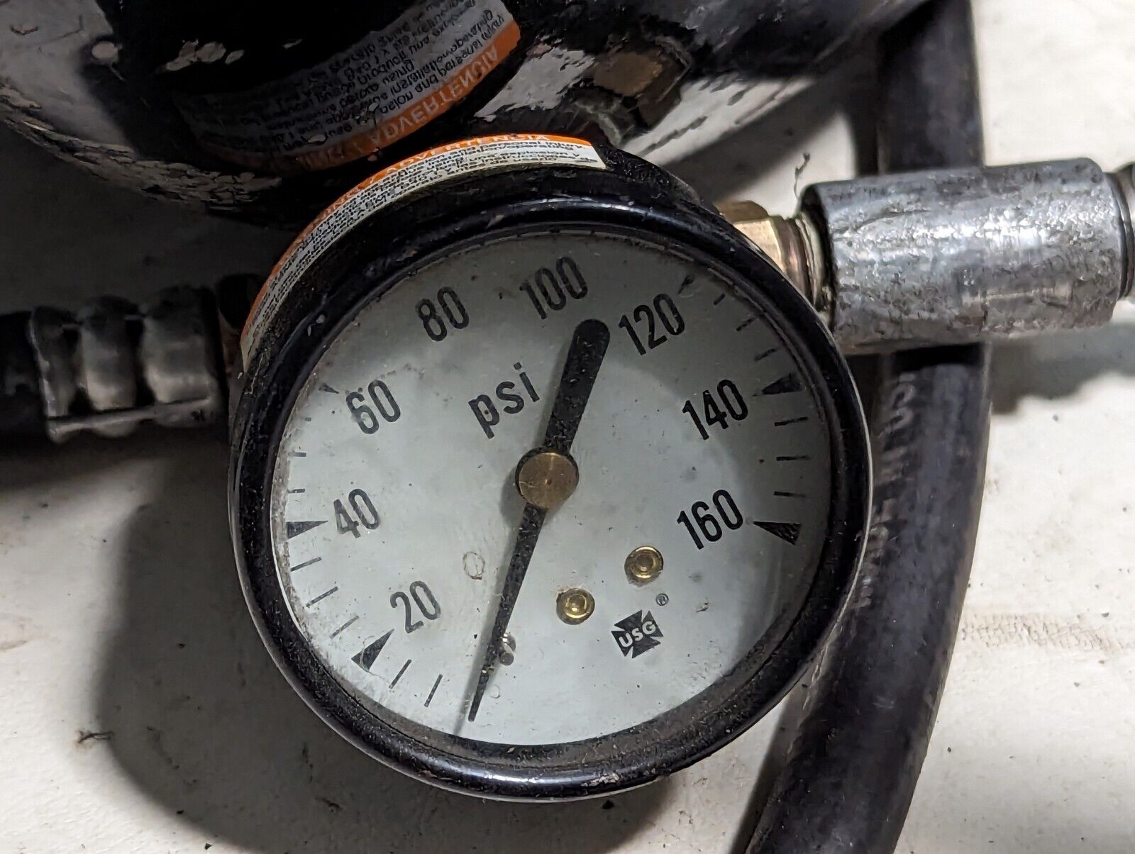 Speedaire 4F692(?) air tank