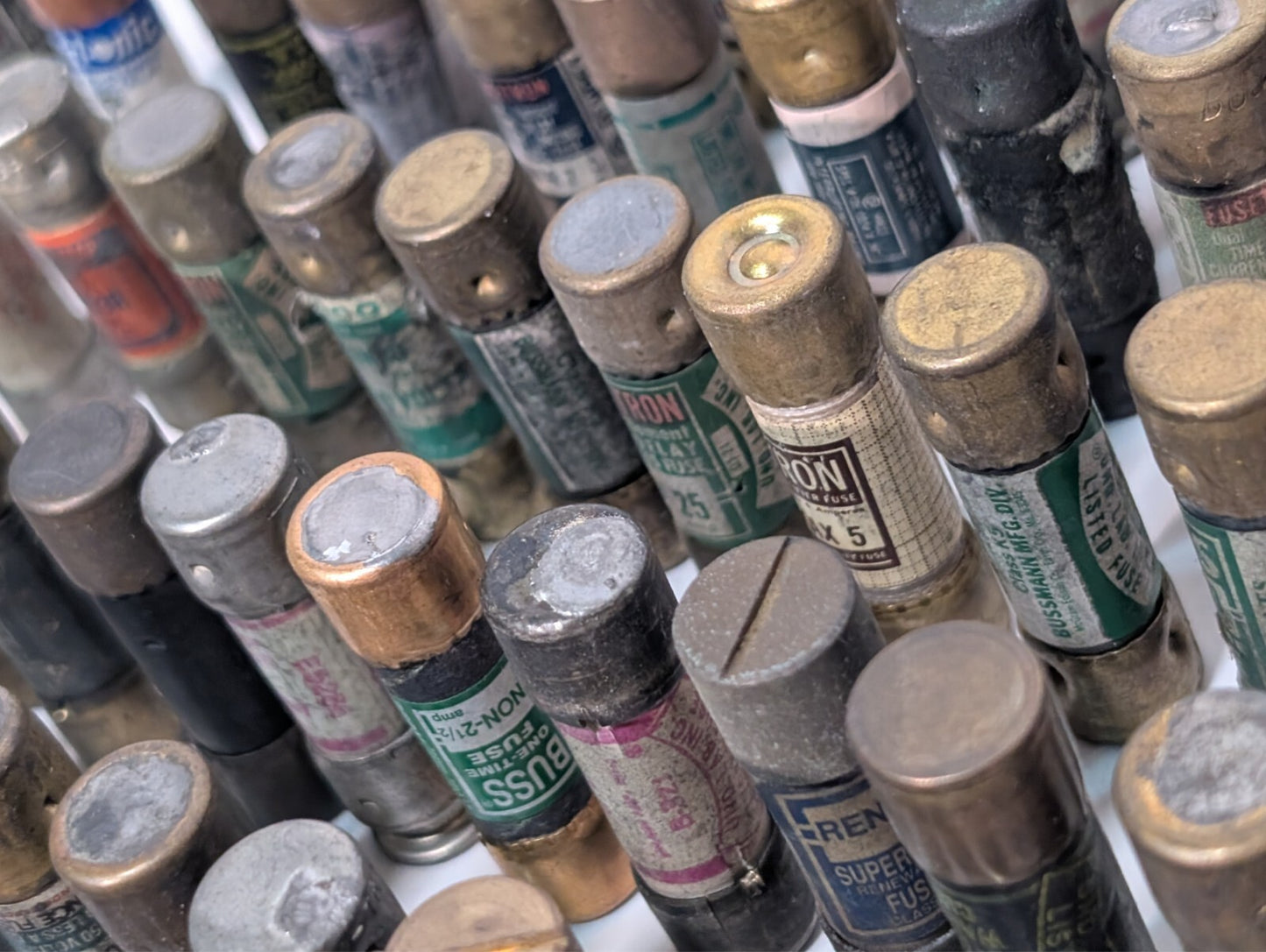 155 Assorted Fuses, Various Brands and Amps, Includes 5 FRN-R-5