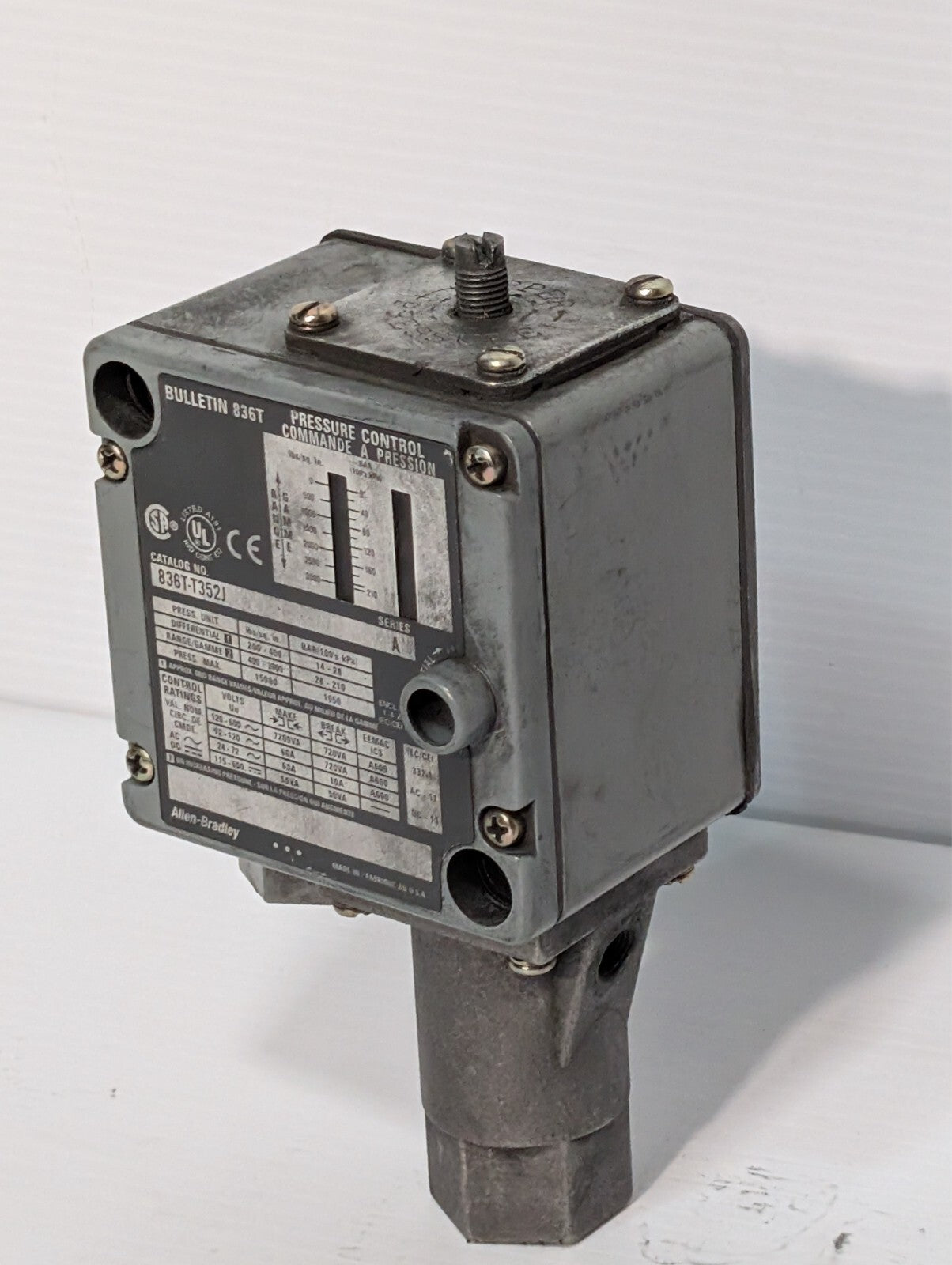 Allen Bradley 836T-T352J Pressure Control 836TT352J Ser A