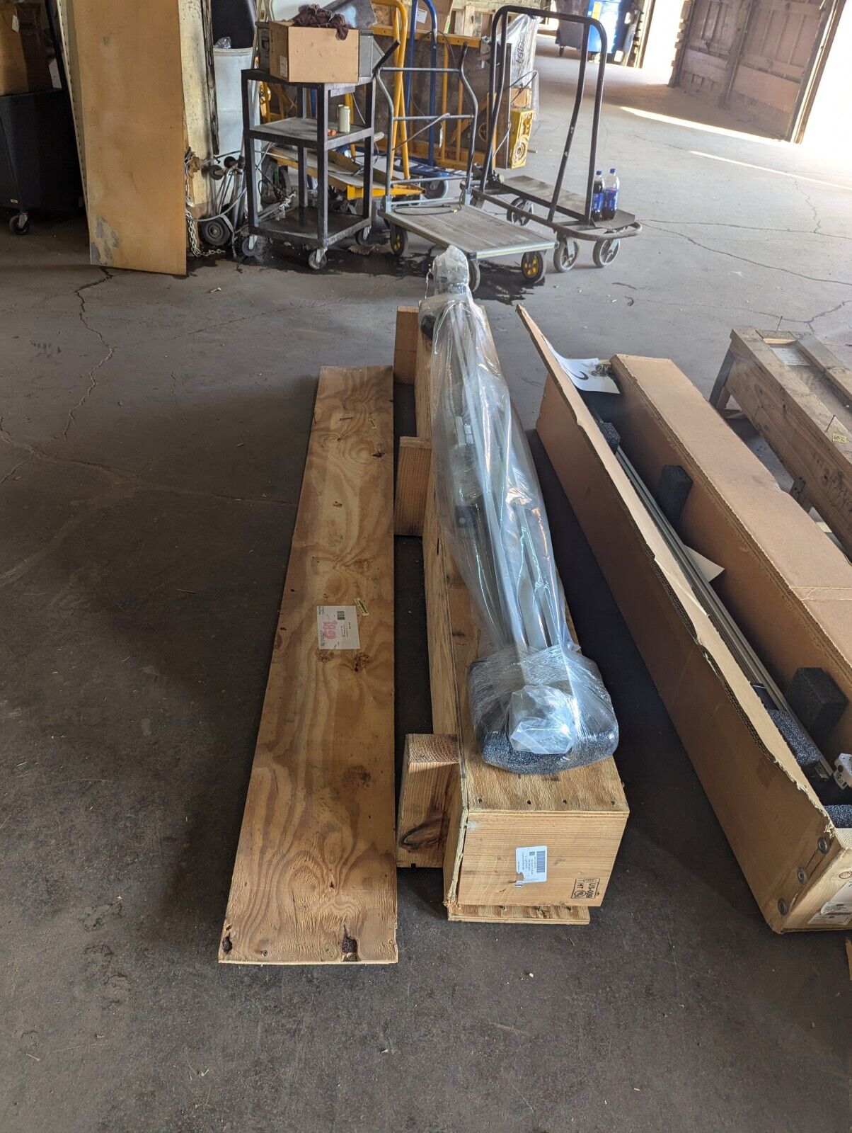 Macron 11237E01 Linear Rail Actuator / 3915-12-000-4790 Vertical Feeder Lift