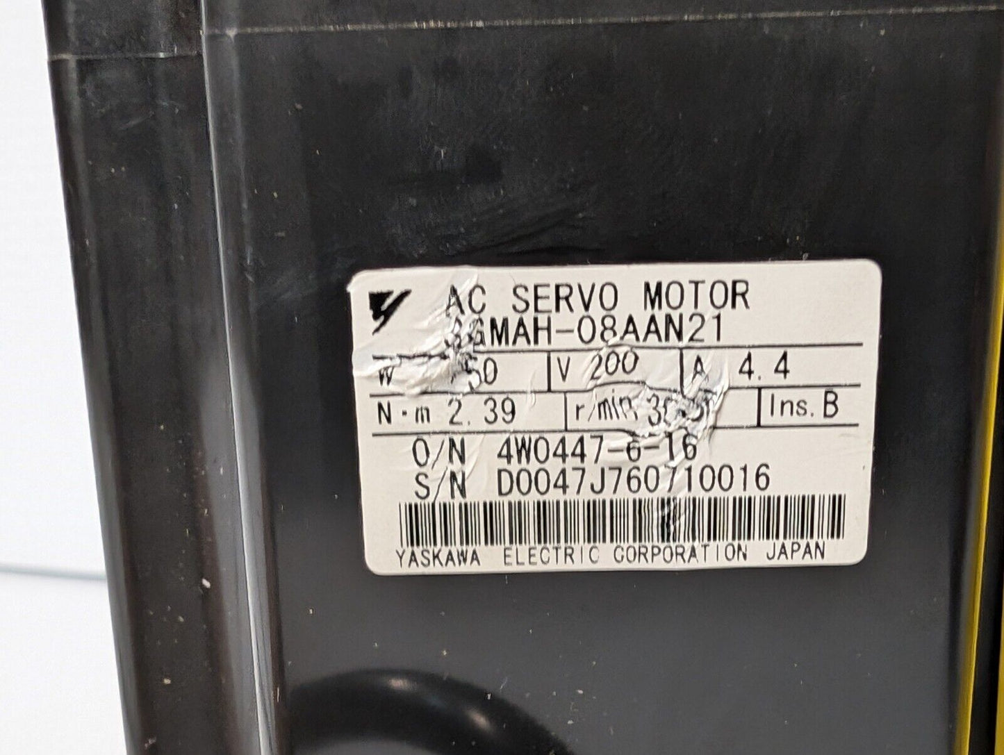 Yaskawa Electric SGMAH-08AAN21 AC Servo Motor, 2.39Nm, 200V 4.4A