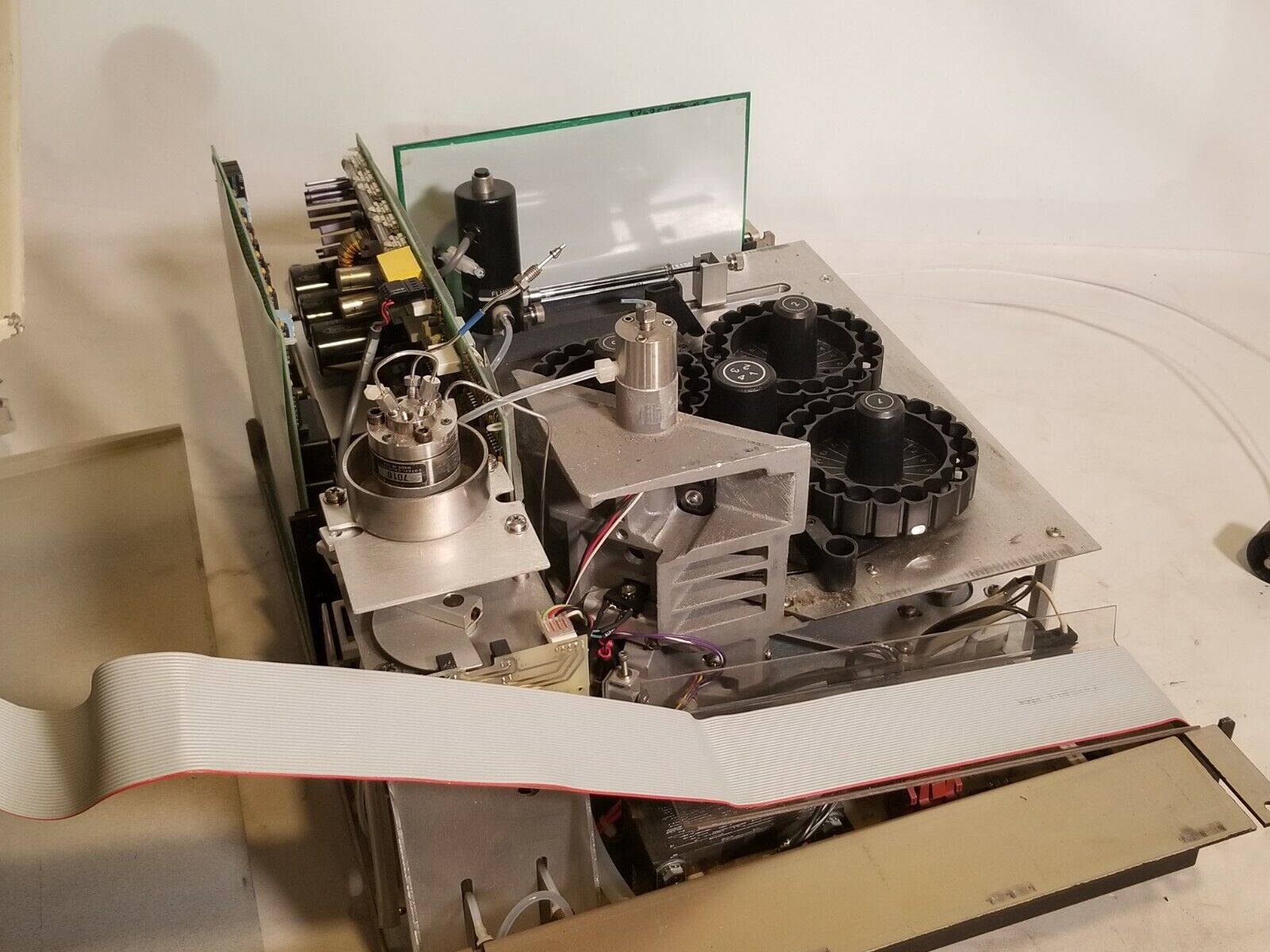 Spectra-Physics Model 8775-011 Autosampler SP8775