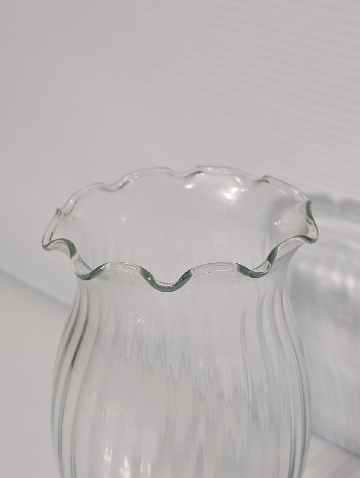 Vintage Ruffled, Ribbed, Fluted Beehive Glass Flower Vase 6.5" Tall
