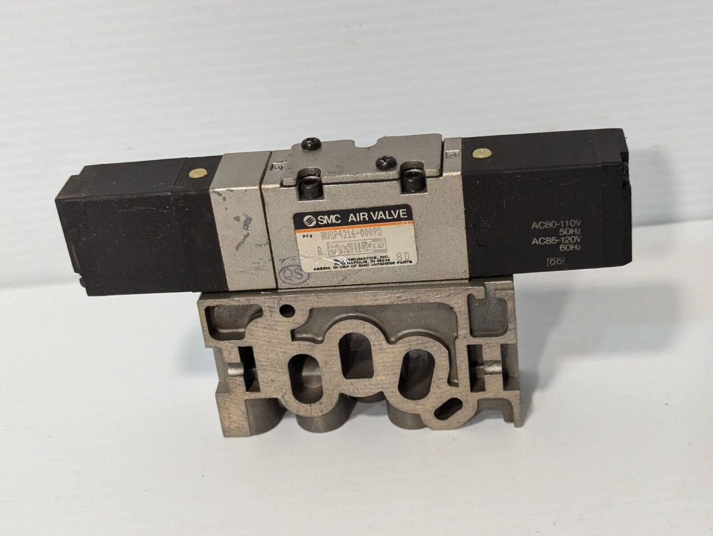 SMC NVSP4216-0009D Air Valve with Manifold, 110v @ 50Hz / 120v @ 60Hz -Free Ship