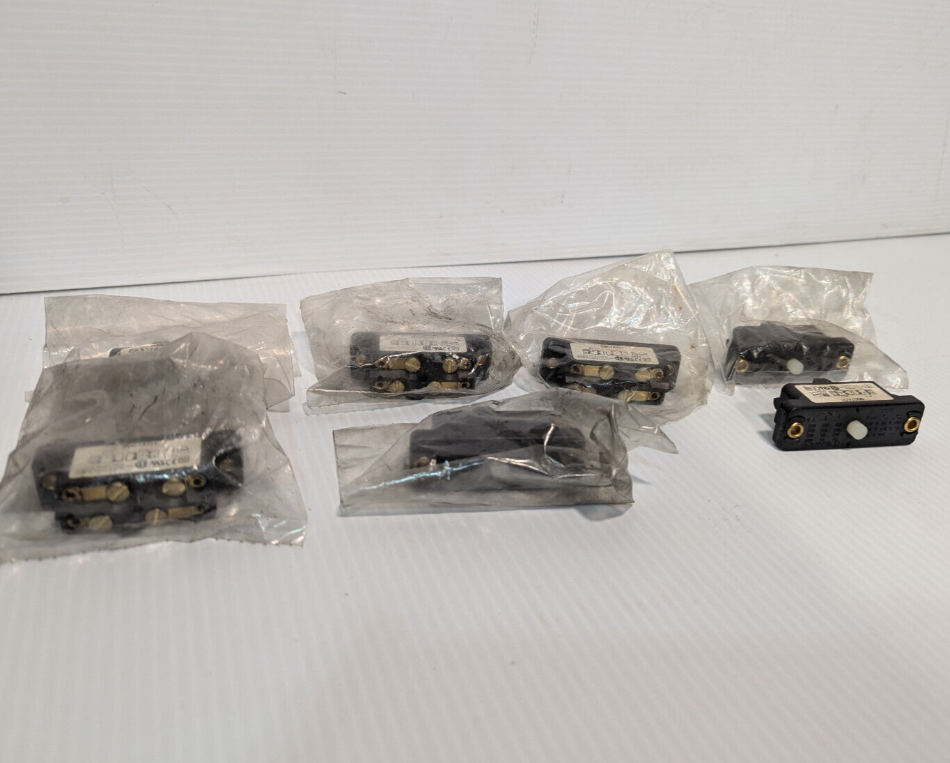 Square D/ Schneider Electric 9007A01 Side Rotary Limit Switch 15A, Free Shipping