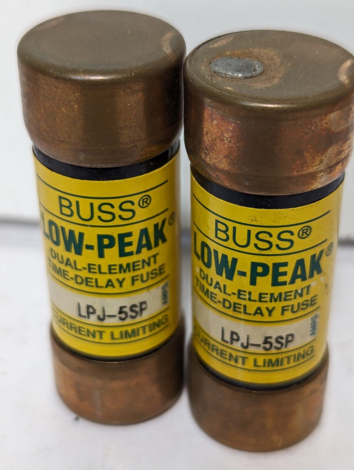 Lot of 2 Bussmann LPJ-4SP, 2 Bussmann LPJ-5SP fuses as pictured, low peak