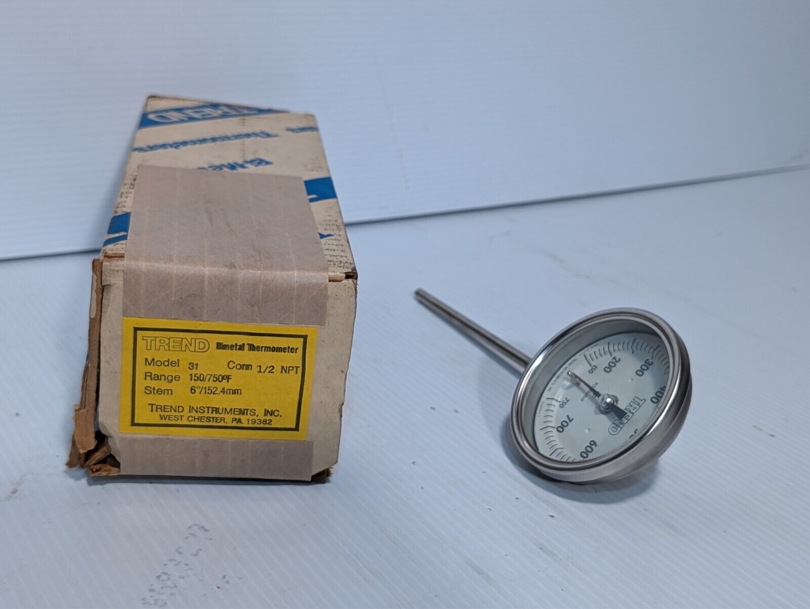 Trend 31 bimetal thermometer, 150-750 deg F, 6 inch stem, 1/2 NPT conn