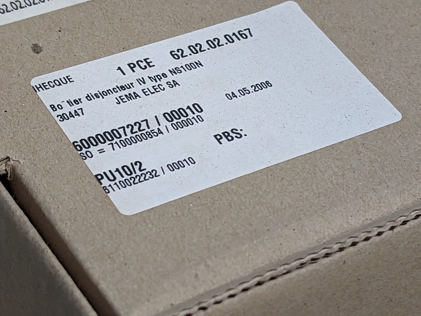 Merlin Gerin 29008 compact circuit breaker, NS100N, 100A, 4P