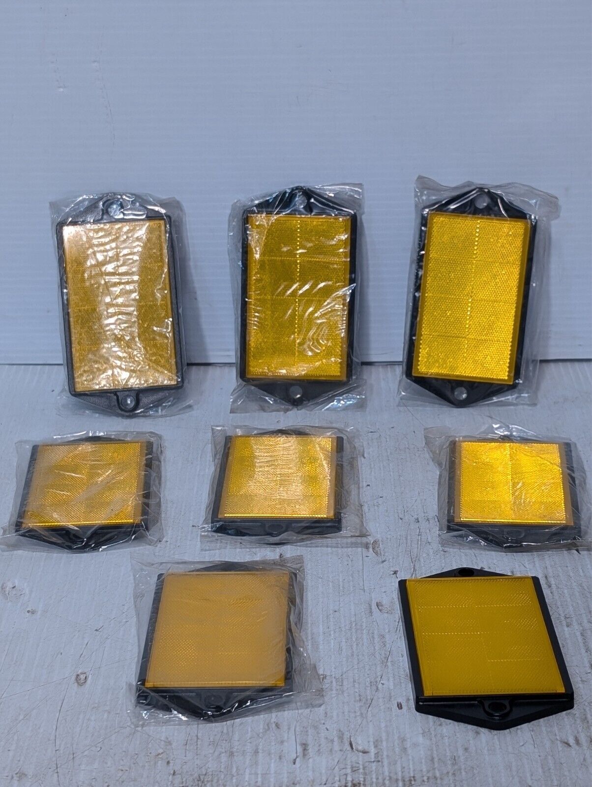 Lot of 8 Unbranded Vehicle Reflector Lights. Excellent Price - Free Shipping
