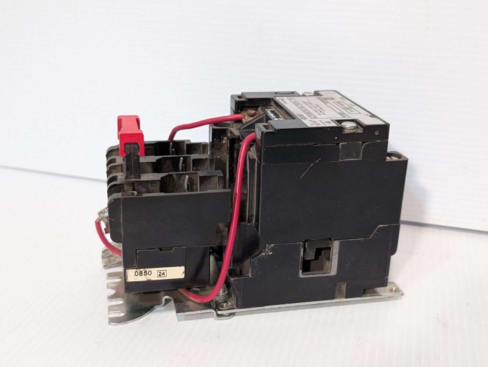 Square D 8536SBO2S motor starter, NEMA sz 0, 110/120VAC coil as pictured