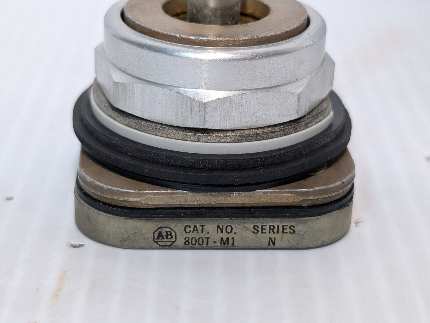 (1) Allen Bradley 800T-M1 Wobble Stick Type N, No Contacts