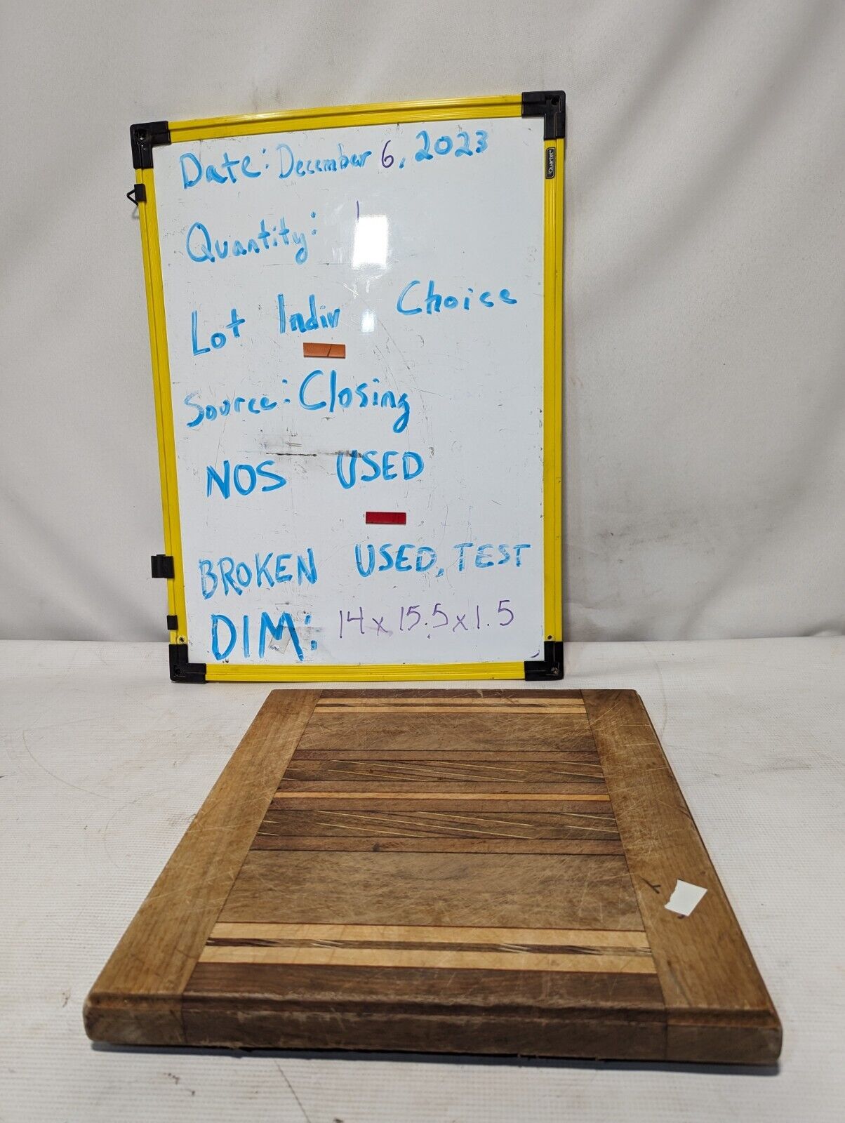 Beautiful vintage cutting board, 15.5 x 14 x 1.5 inches