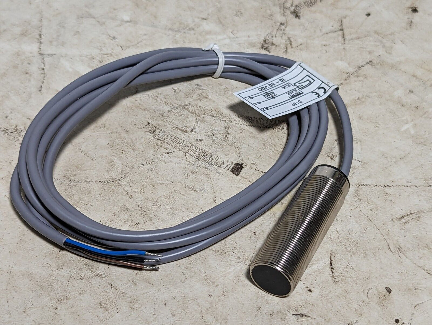 Kessler Ellis D18P proximity sensor, PNP type source