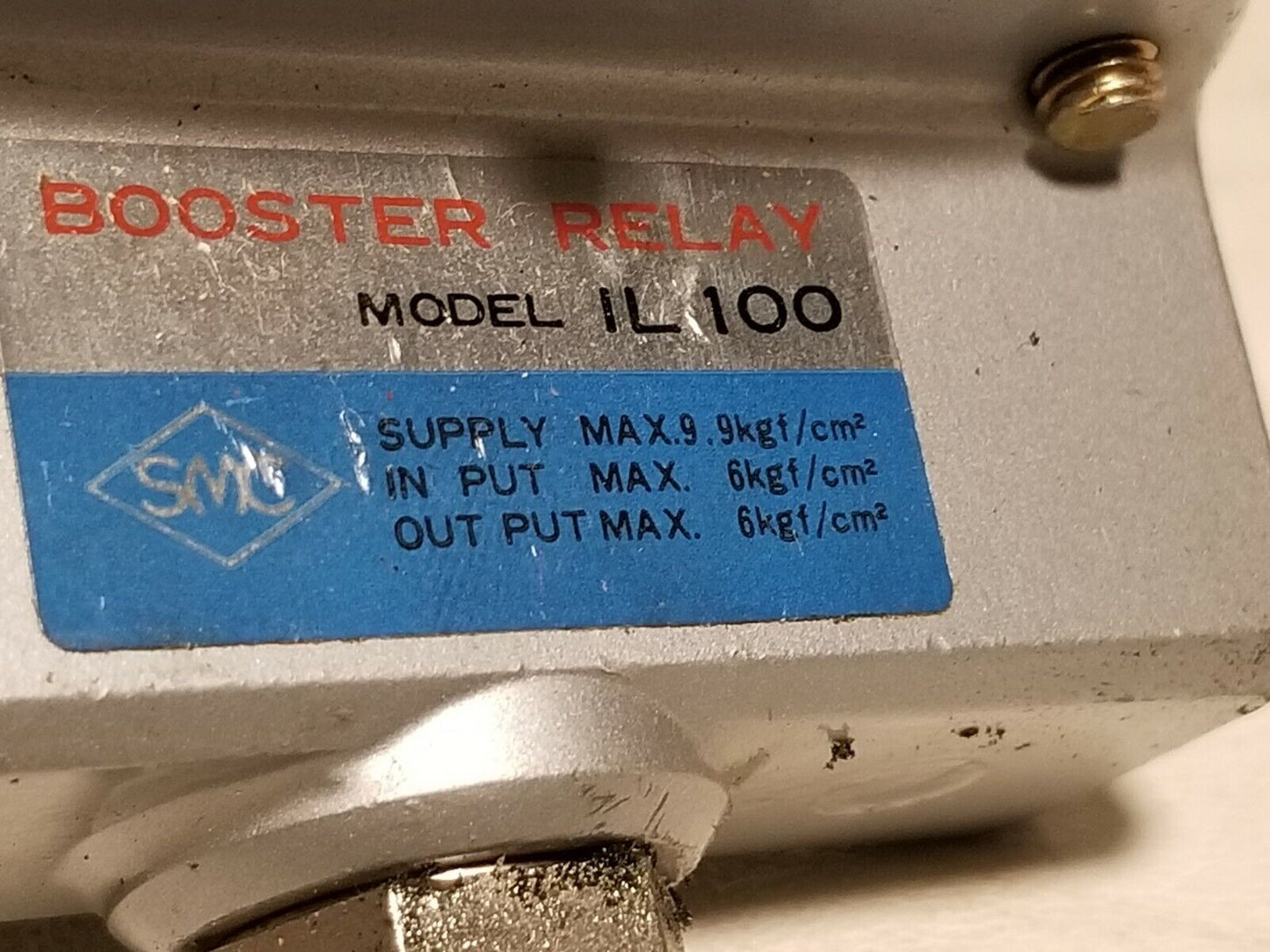 SMC booster relay, model IL100, supply max 9.9kgf/cm^2, in/output max 6kgf/cm^2