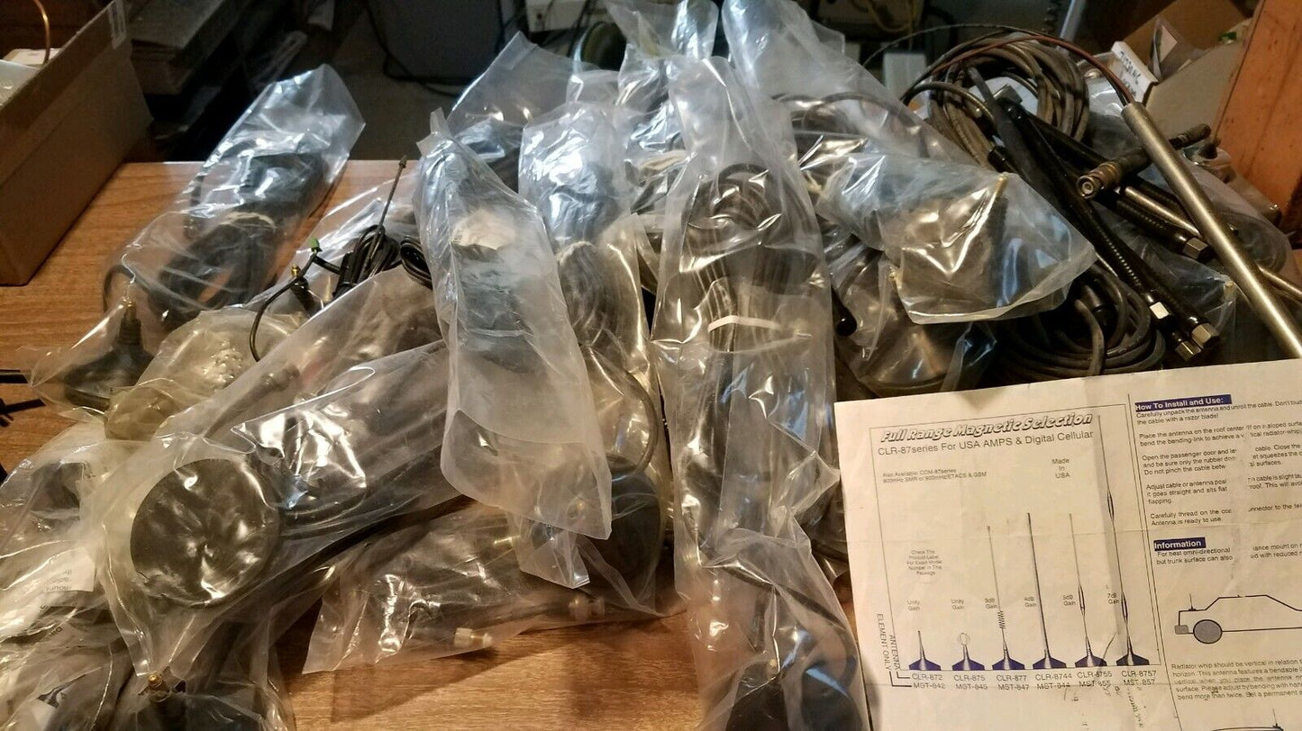 24 Assorted Motorola antennas, seemingly from the CLR-87 series, extra bases