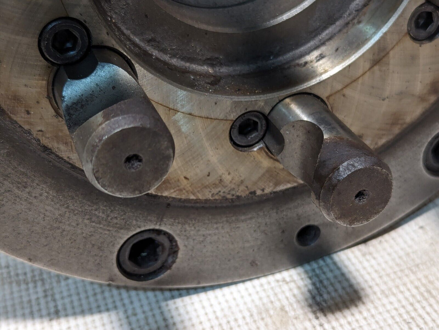 Toolmex 3-883-310P jaws and 10 inch 3-jaw chuck