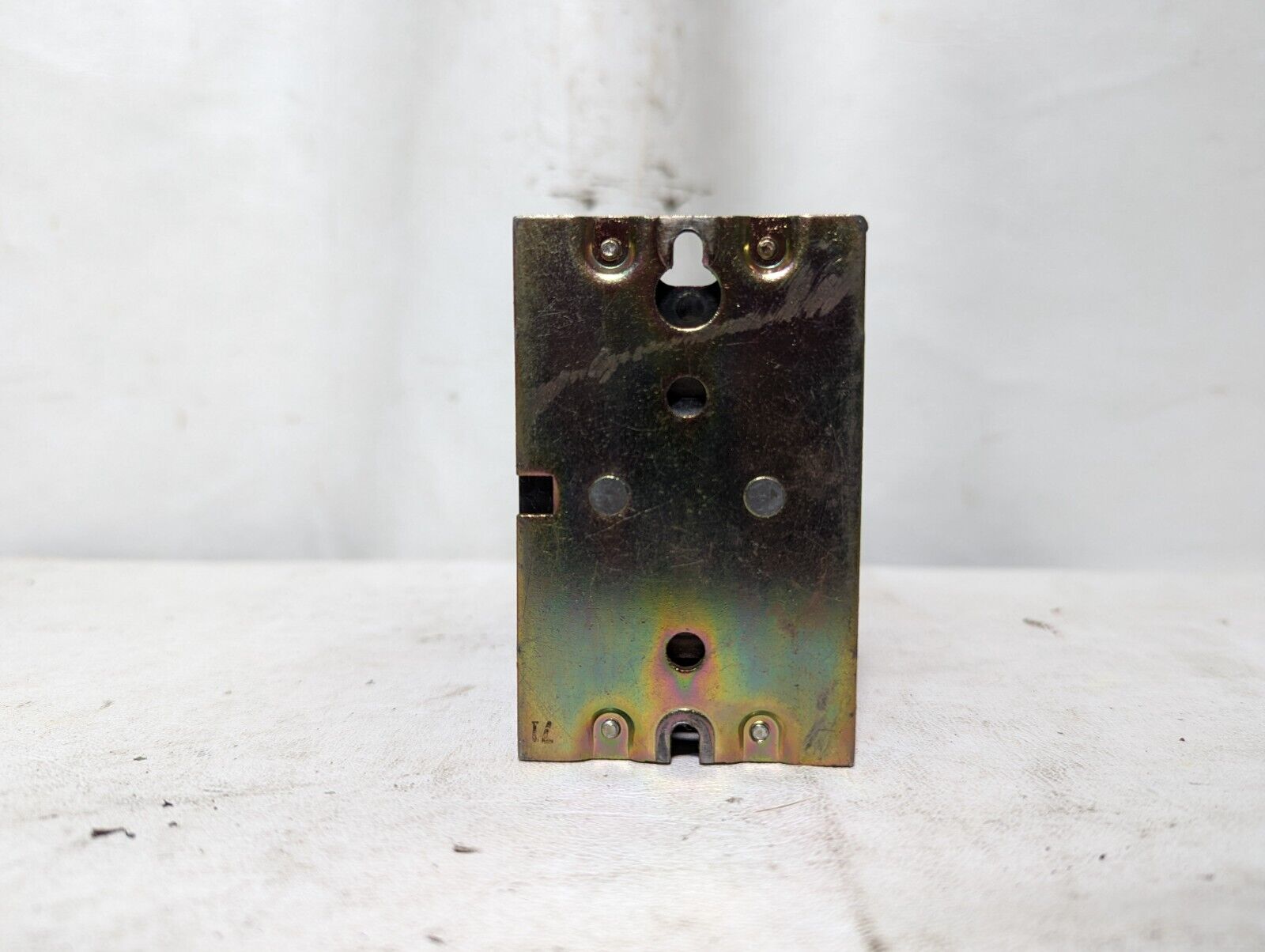 Square D 8501-L020 control relay, type L, 110/120VAC coil