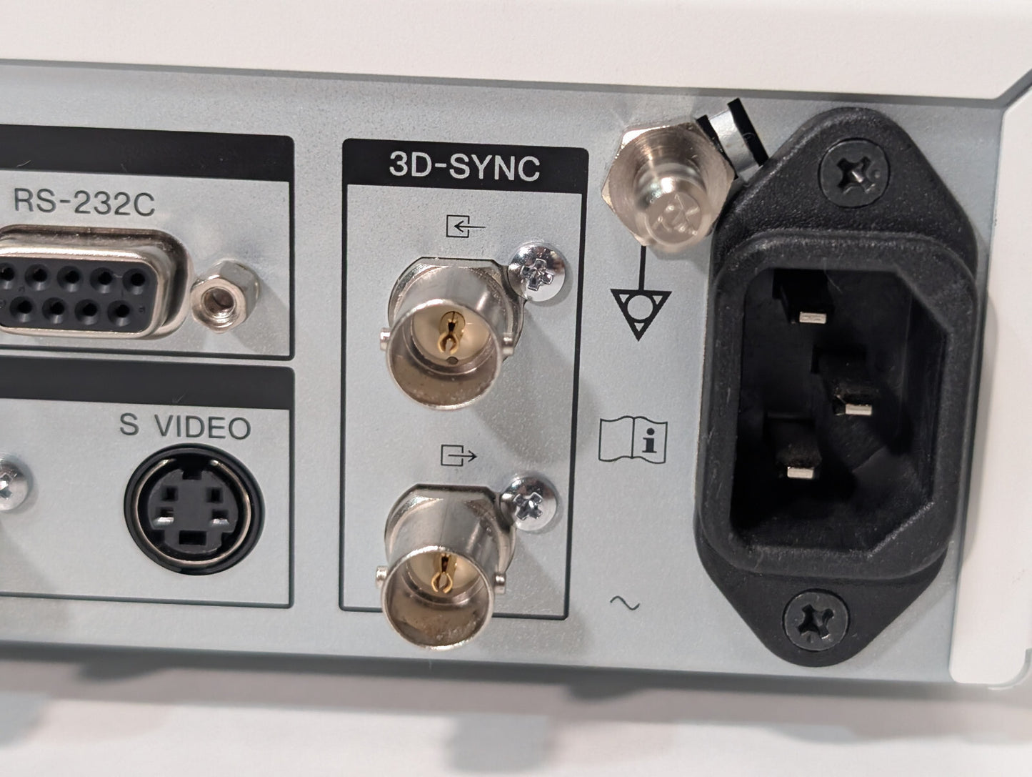 Sony MCC-500MD HD Video Camera Controller 100-240VAC, 50/60Hz, 0.27-0.18A