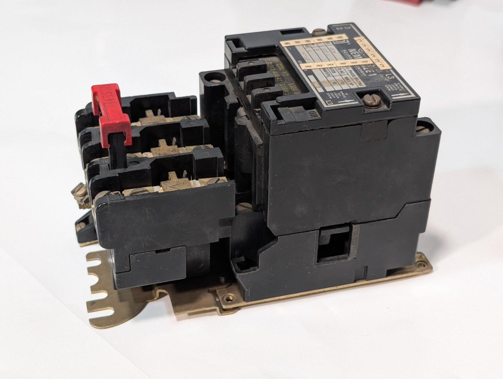 Square D 8536 SCT0-3 Motor Starter, NEMA Size 1, Series A, Form S, 110\120V Coil