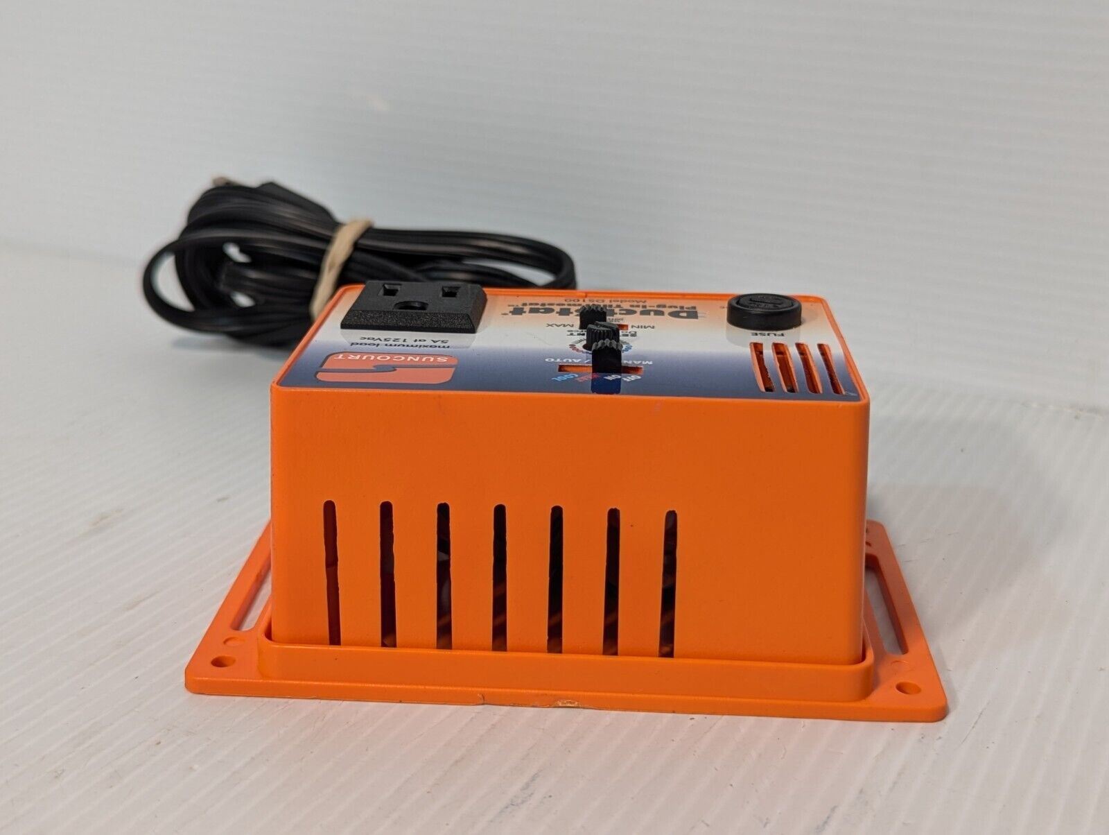 Suncourt DS100 DuctStat Plug-In Thermostat Temp Sensitive Switch