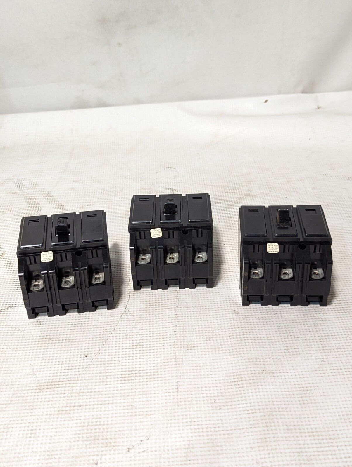 Westinghouse HQC3020 Circuit Breaker, 20A, 240VAC, 3-Pole - Free Shipping