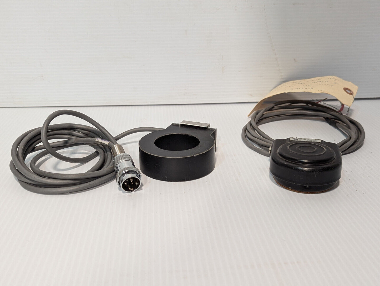 2 piece: Linemaster Switch Corp Foot Plate Assembly, Switch 10A, 250VAC, C-95074