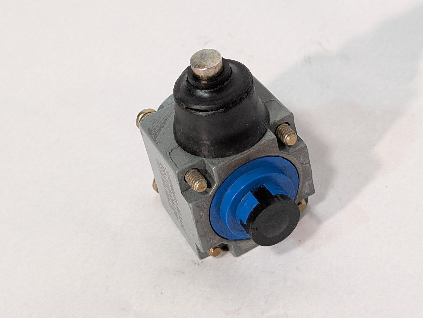 Allen Bradley 40146-017-63 Operator Head for Limit Switch