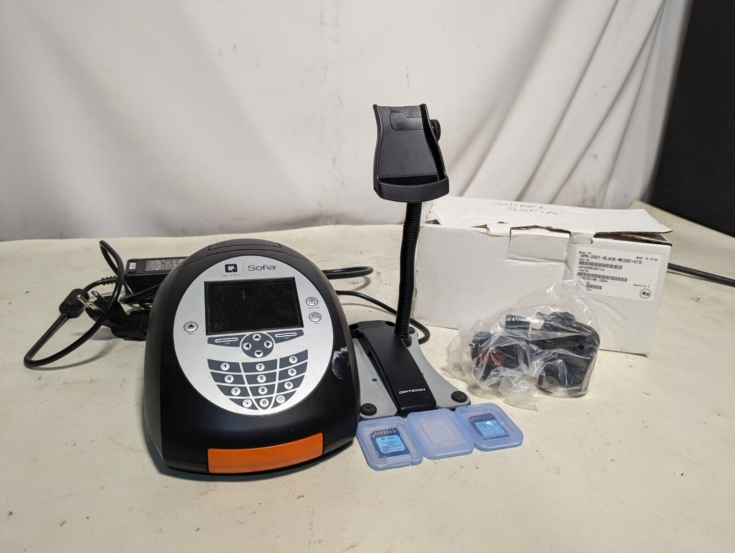 Quidel Sofia fluorescent immunoassay analyzer 1178003, OPR-2001-BLACK-WEDGE+STD,