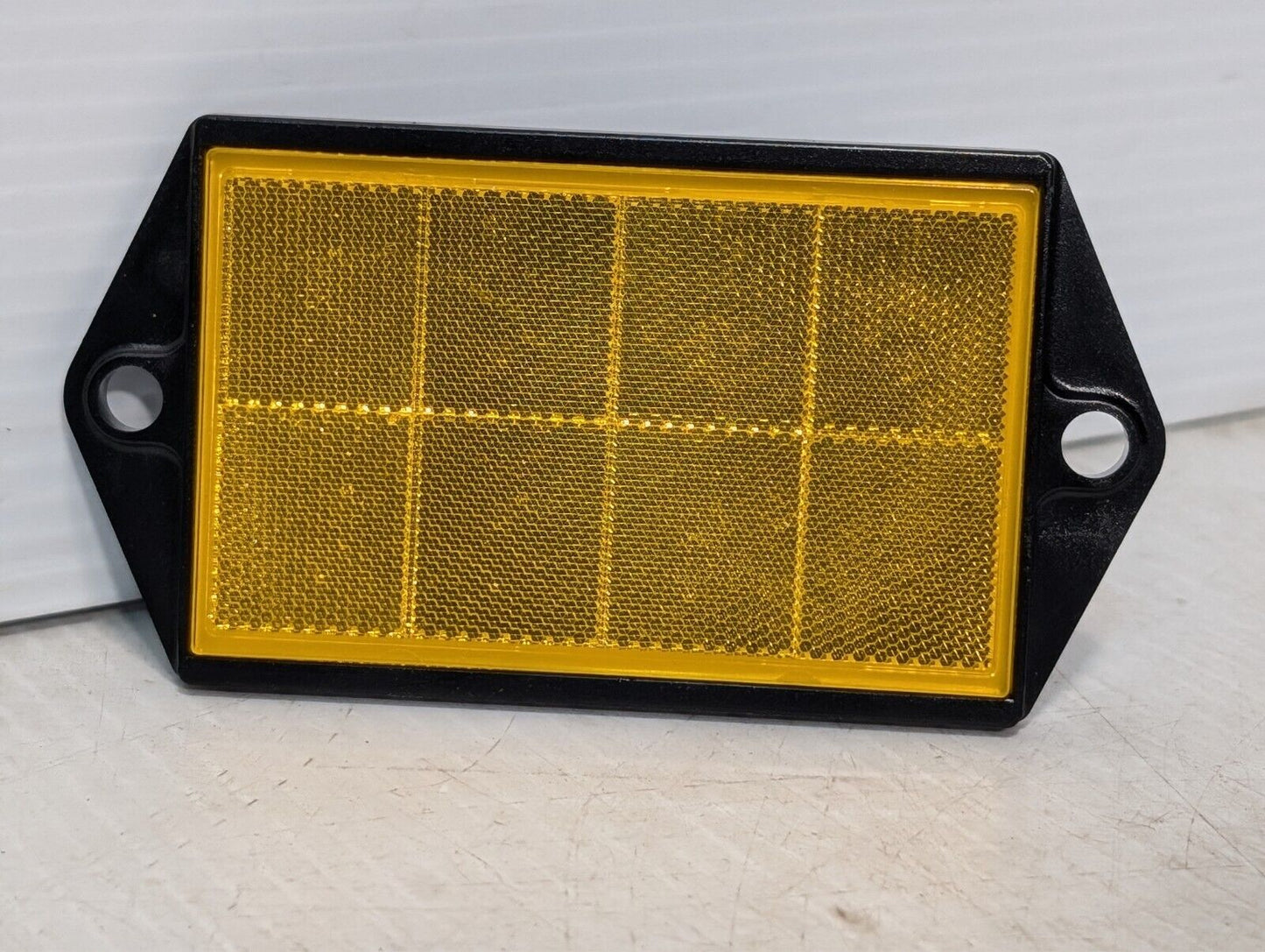 Lot of 8 Unbranded Vehicle Reflector Lights. Excellent Price - Free Shipping