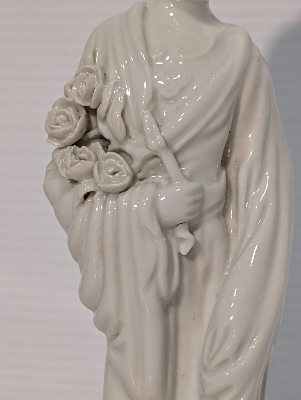 Vintage Antique Blanc De Chine White Porcelain Collectable Figurine Woman Roses