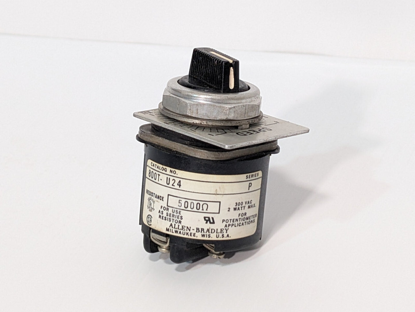 Allen Bradley 800T-U24 Series P Potentiometer 5000 OHMS 2W Max 300 VAC AB