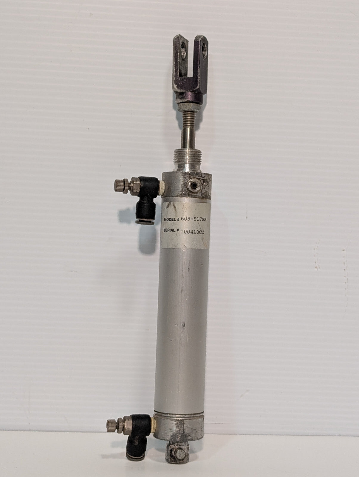 Unbranded 605-517SS Cylinder Industrial Assembly Component Serial 100470CC