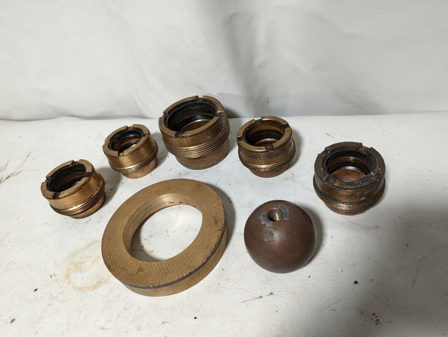 Lot of assorted 7 Parker bunan rod gland cartridges and related items