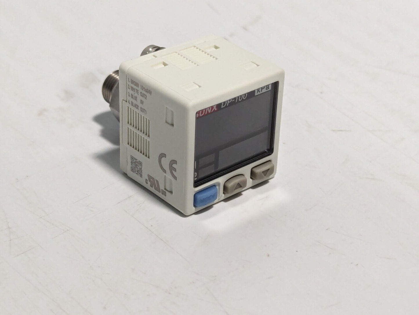 SunX DP-100 DP-111-E-P Digital Pressure Sensor, 12-24VDC, 1/8NPT - Free Shipping