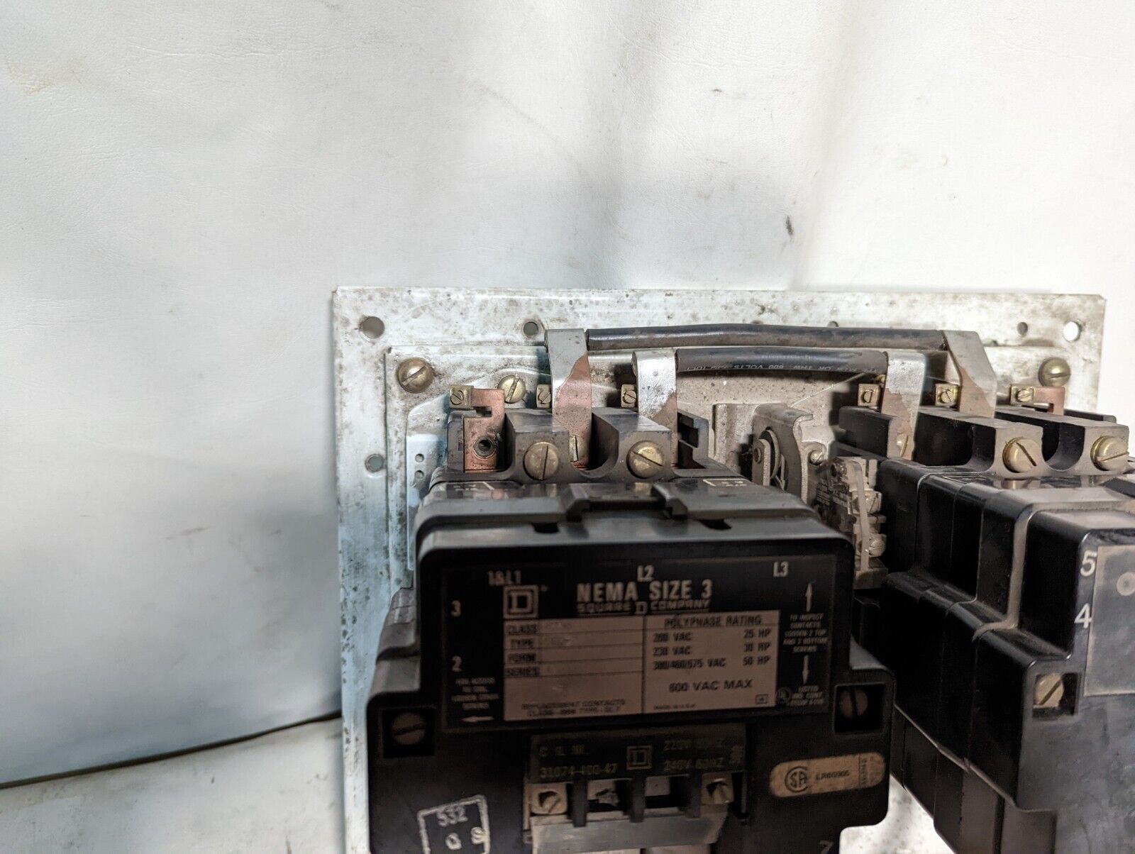 Square D 8736SE0-2, ser. A, NEMA sz 3, 220/240VAC, 30HP