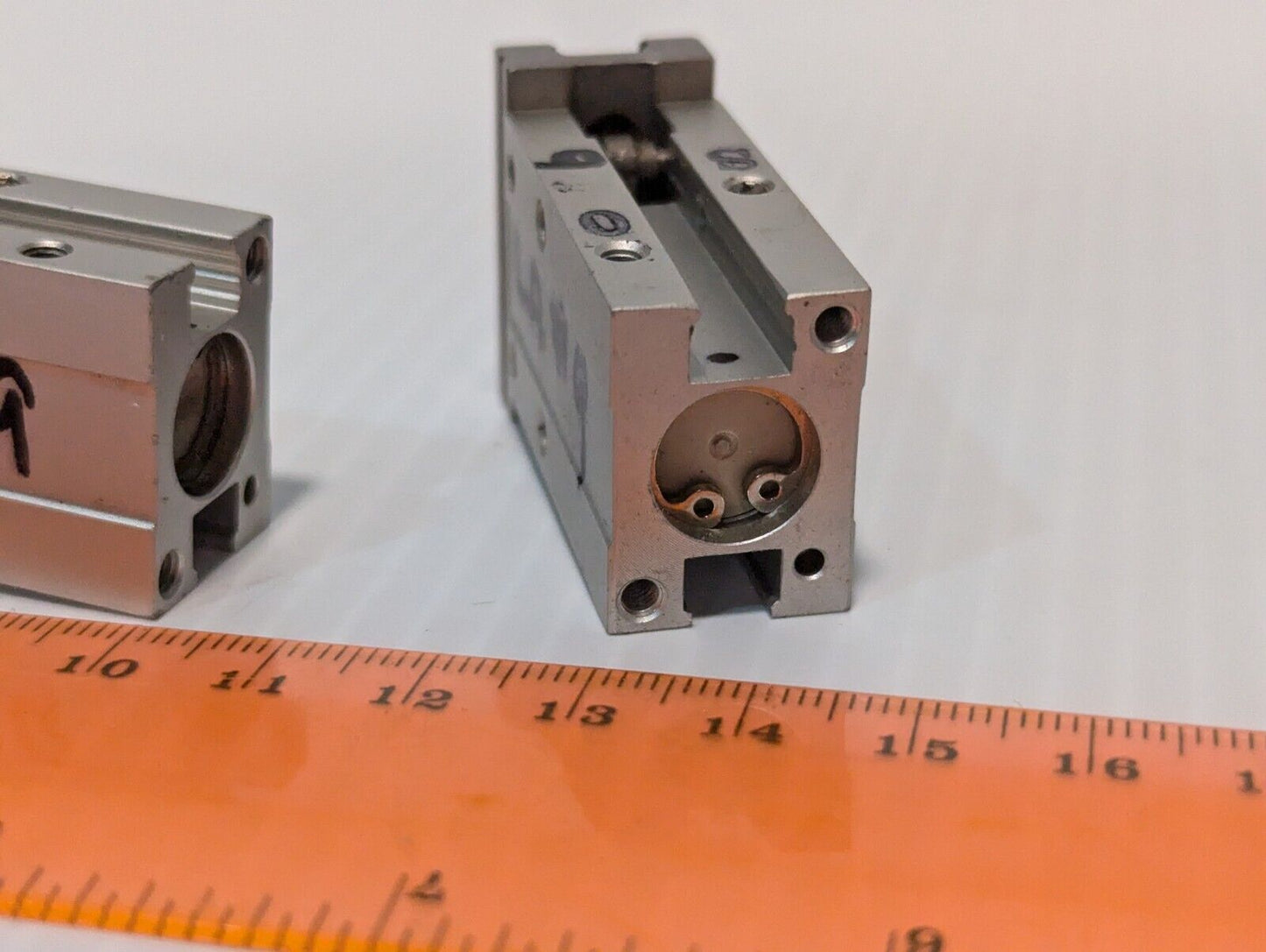 SMC MHZ2-10DN-X51 Pneumatic Gripper, used as pictured - Free Shipping