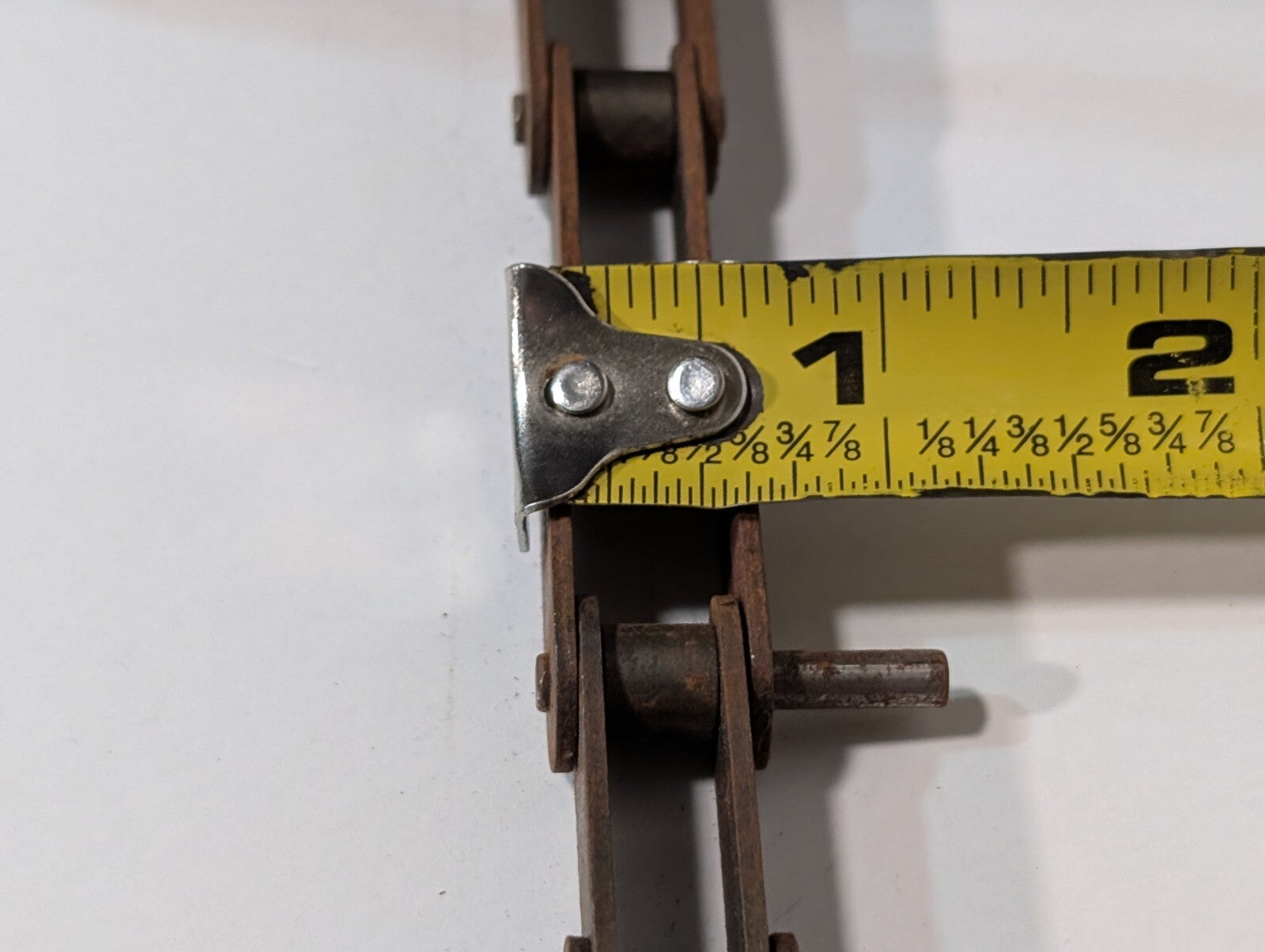 Tsubaki RF2040 Conveyor Roller Chain, 32 lbs, Pitch 1/2" on roll as shown