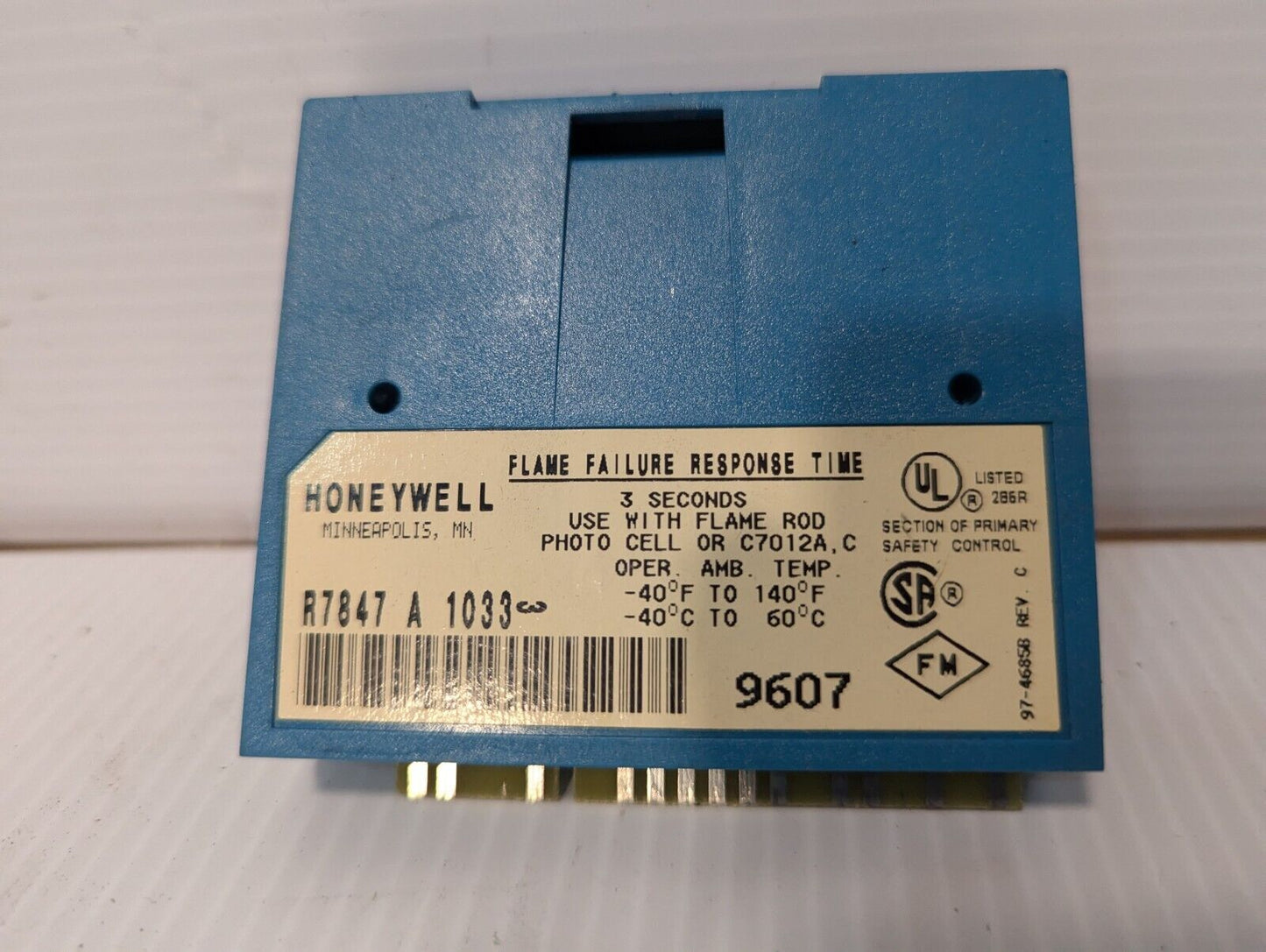 Honeywell R7847 A 1082 rectification flame amplifier for use with C7012A, C - Fr