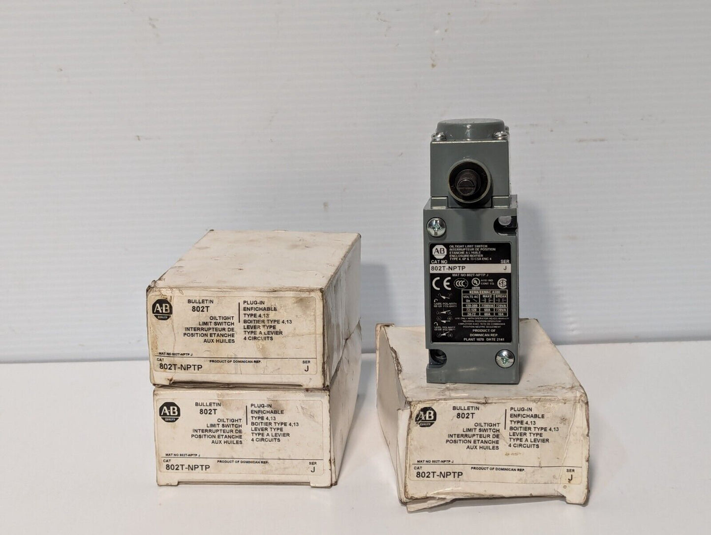 Allen Bradley 802T-NPTP Series J Oiltight Limit Switch