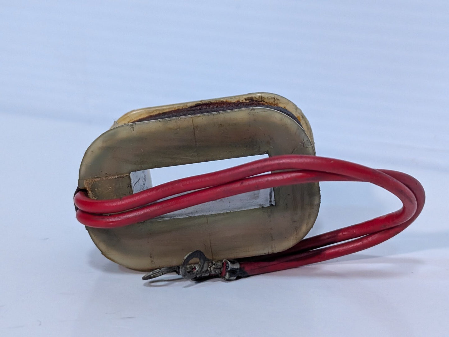 Vickers 316011 Solenoid Valve Coil, 115V @ 60Hz, Design Valve D05 Size