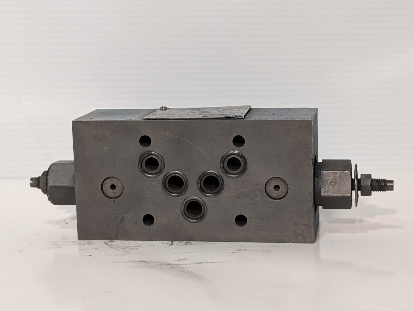 Vickers DGMFN 5 Y AW BW 20 Flow Control Valve